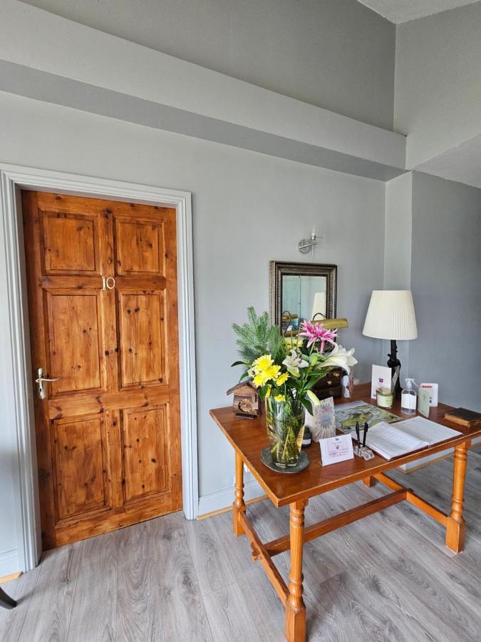 The Old Cable Historic House & Seafood Restaurant Hotel Waterville Buitenkant foto